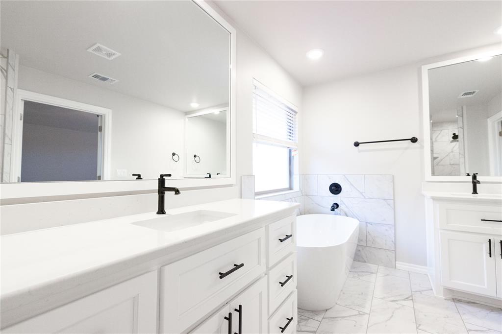 8700 Grey Wind Way Property Photo 10