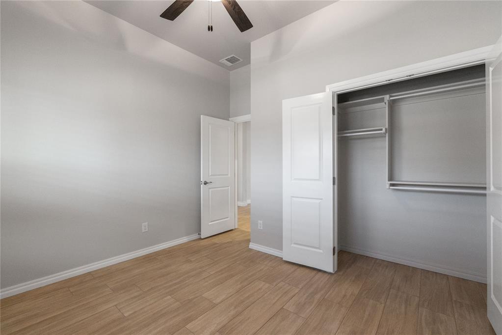 8700 Grey Wind Way Property Photo 13