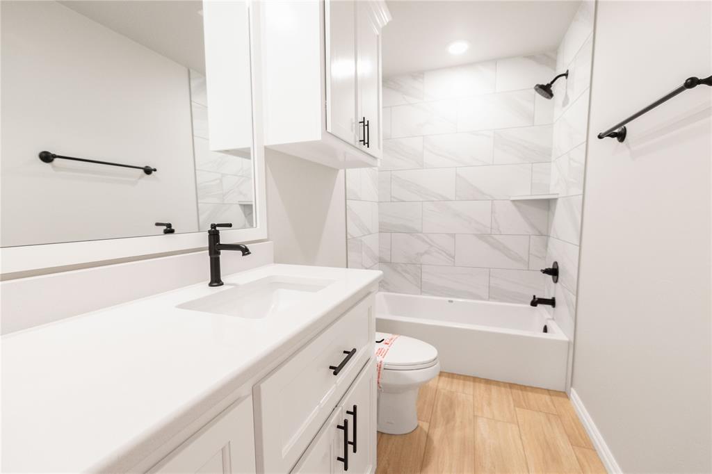 8700 Grey Wind Way Property Photo 17
