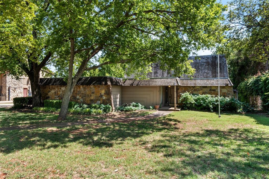 2940 Browne Stone Road Property Photo 1