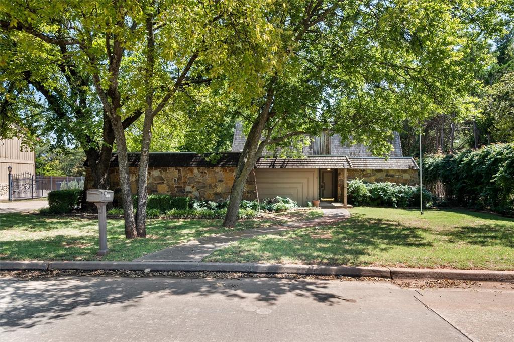 2940 Browne Stone Road Property Photo 2