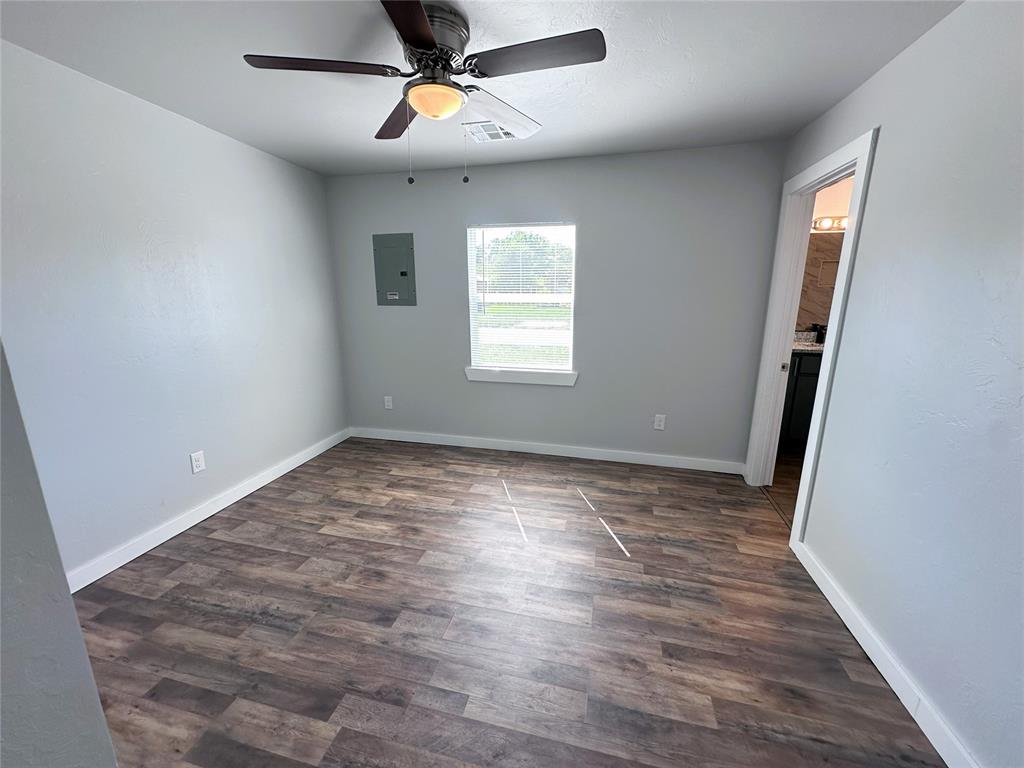 1627 W Dakota Avenue Property Photo 15