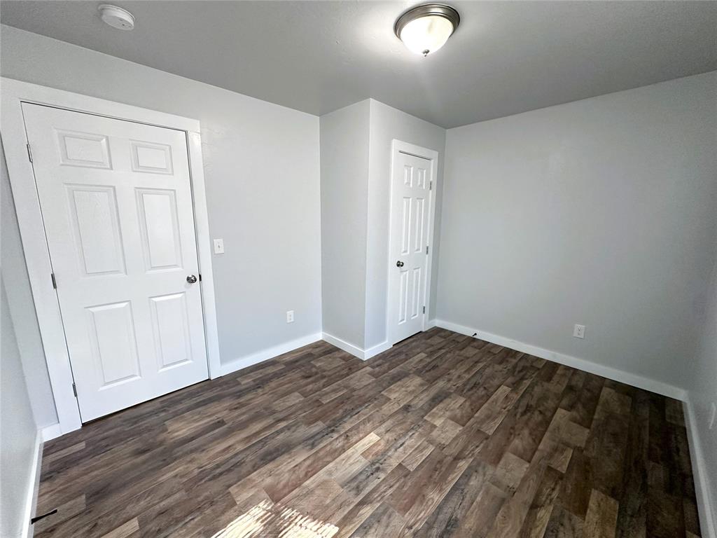 1627 W Dakota Avenue Property Photo 20