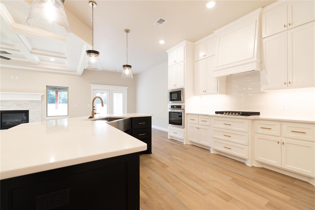 14025 Magnolia Lane Property Photo 4