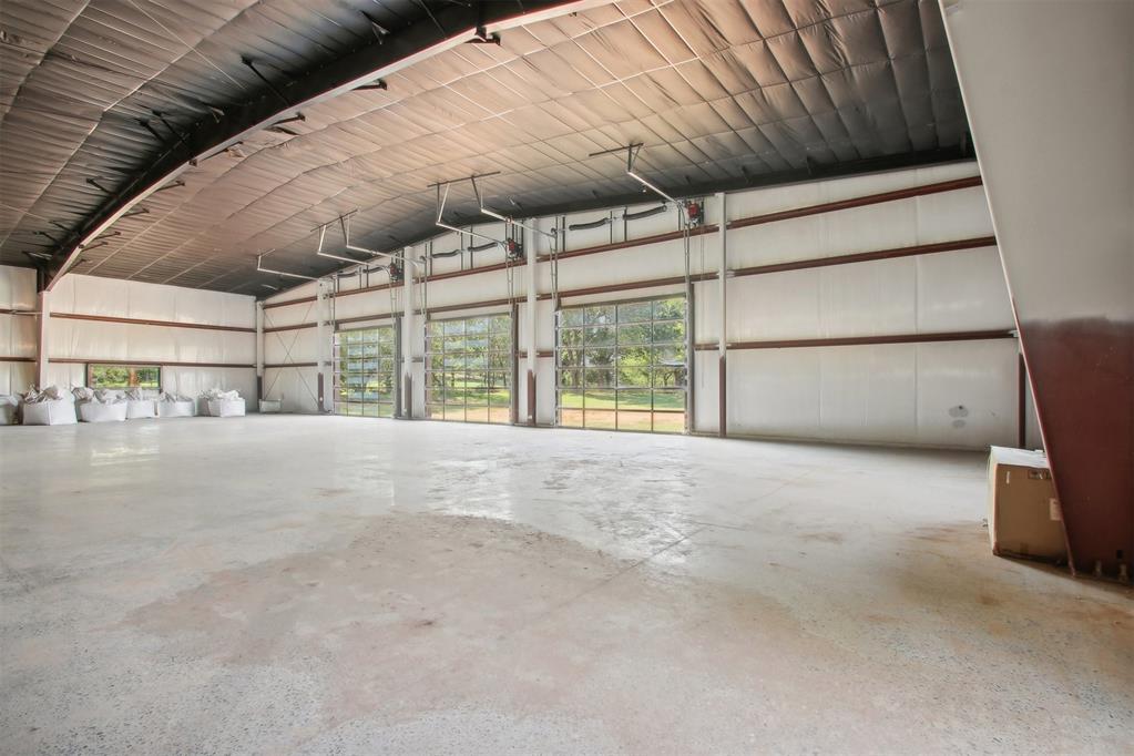 4011 S Western Avenue Property Photo 5