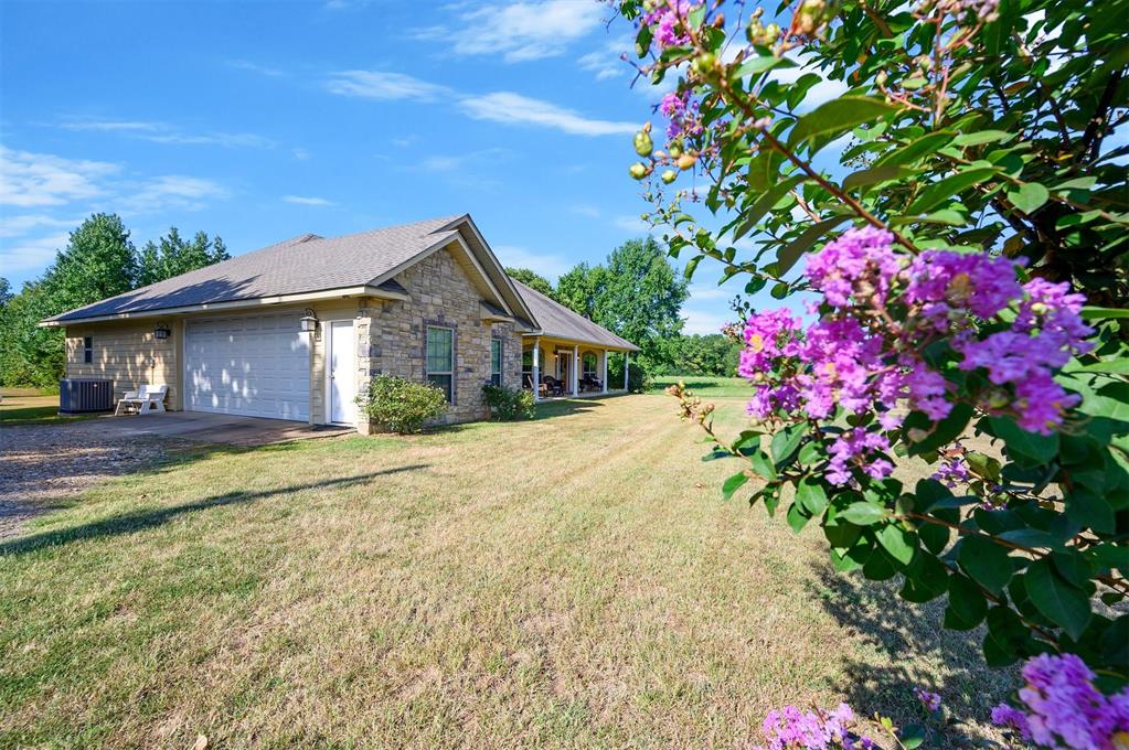 443 W Canfield Road Property Photo 10