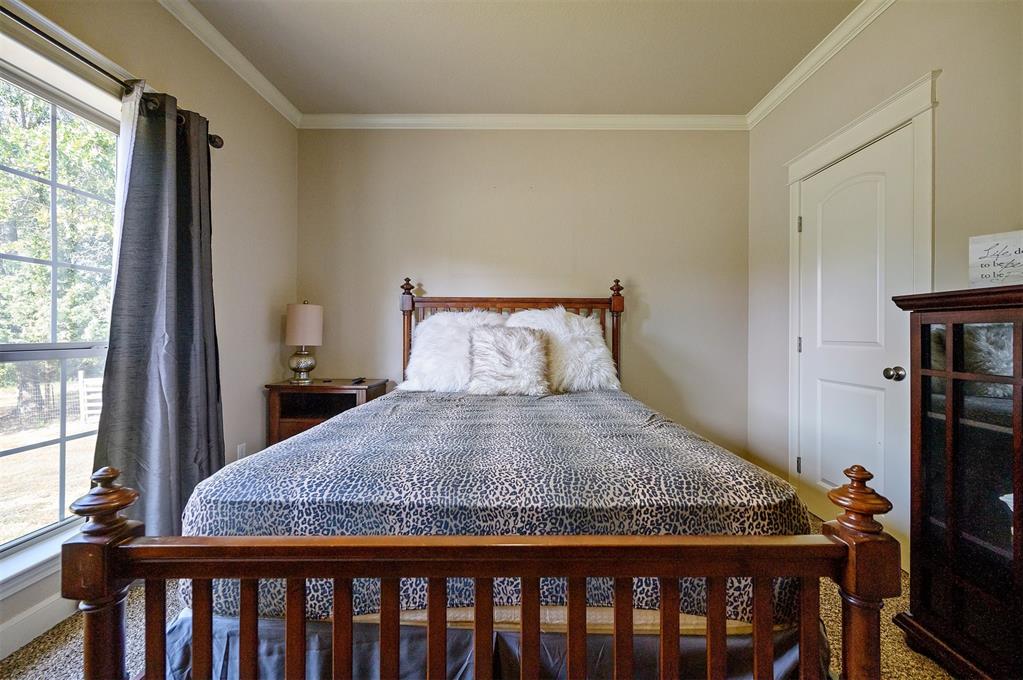 443 W Canfield Road Property Photo 16