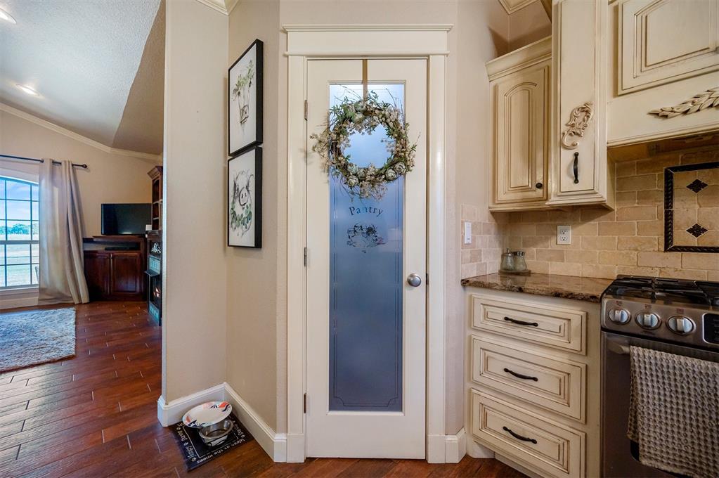 443 W Canfield Road Property Photo 30