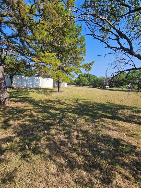 109 W Paul Street Property Photo 8
