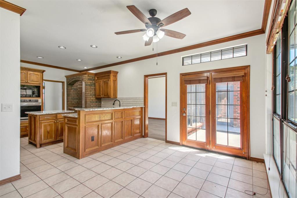 1236 Three Oaks Circle Property Photo 16