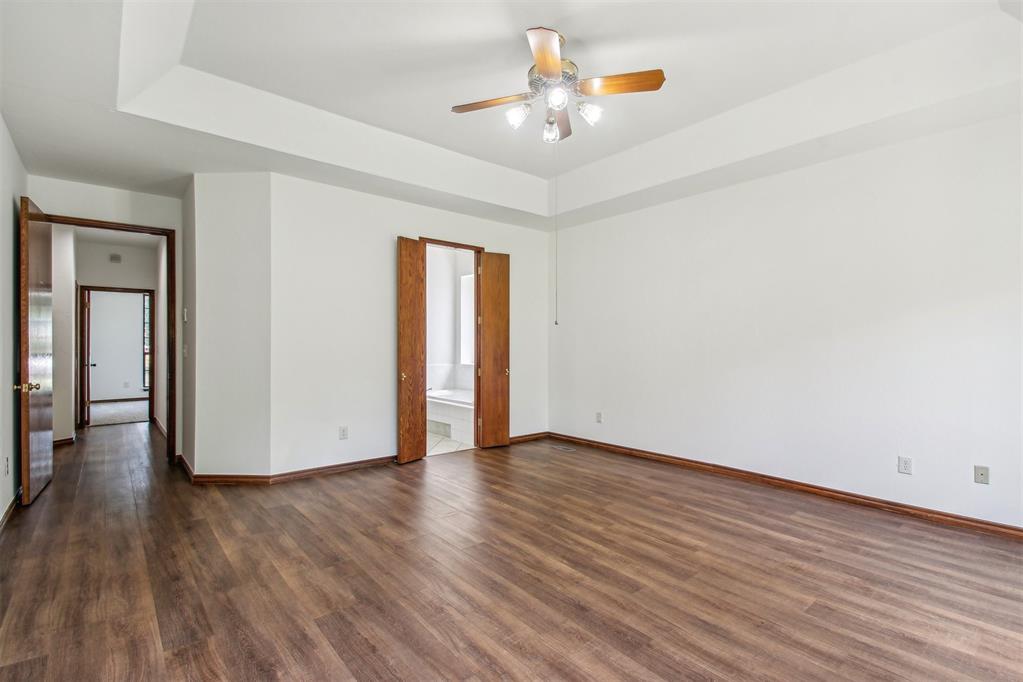 1236 Three Oaks Circle Property Photo 25