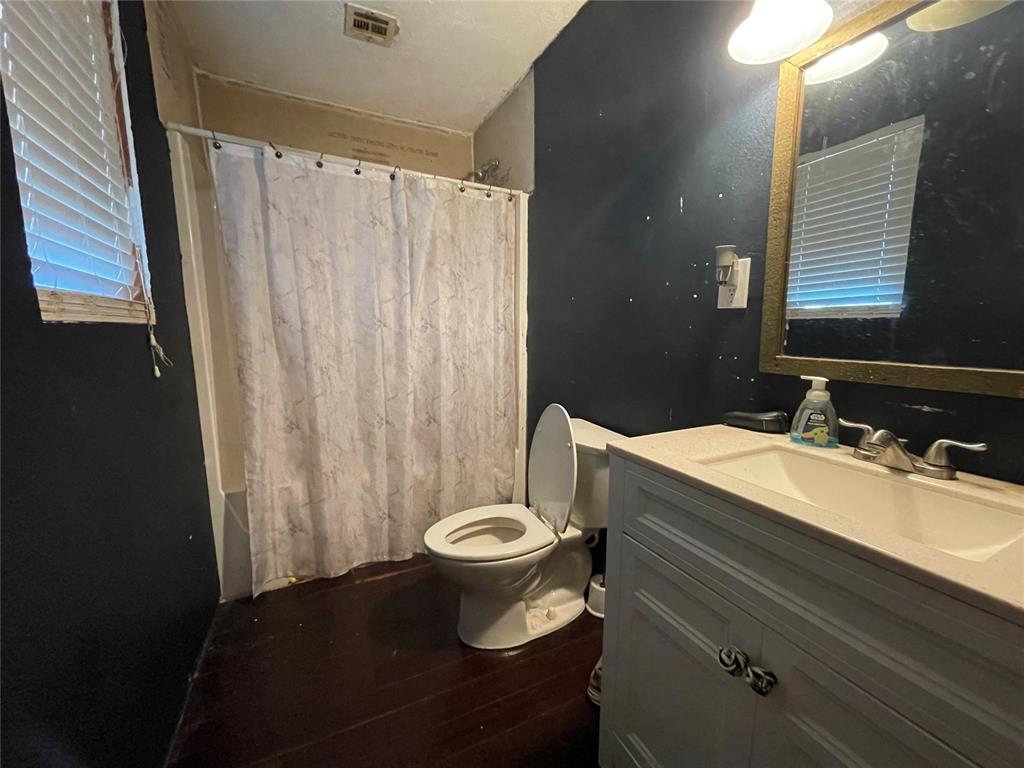 513 E Monroe Street Property Photo 37