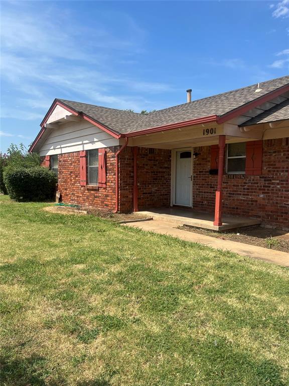 1901 Ne 54th Street Property Photo 2