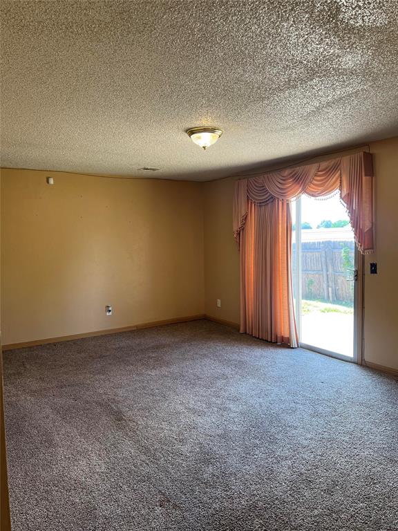 1901 Ne 54th Street Property Photo 7