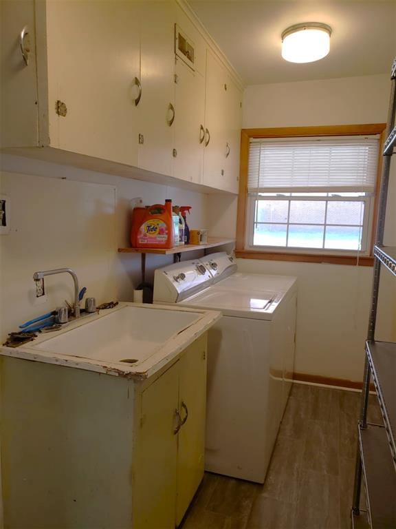 304 Country Club Drive Property Photo 8
