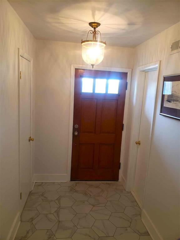 304 Country Club Drive Property Photo 15