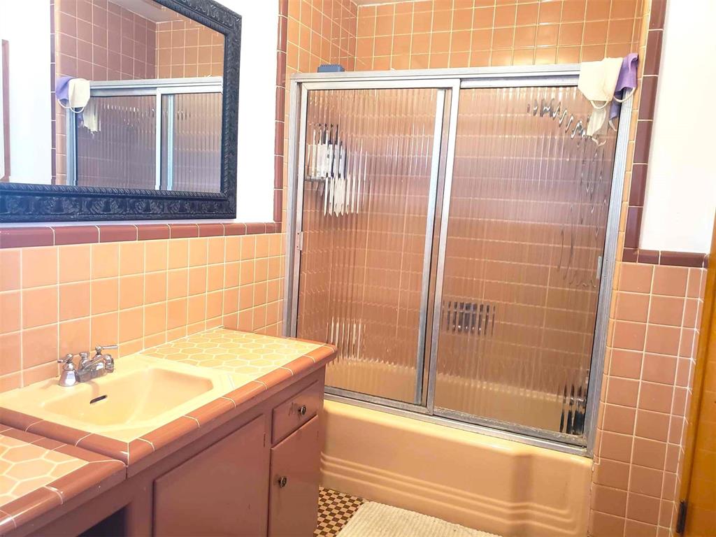 304 Country Club Drive Property Photo 30