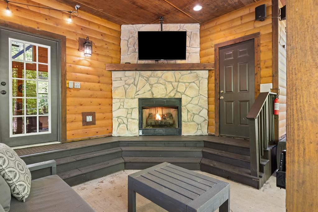 372 Timber Creek Trail Property Photo 38