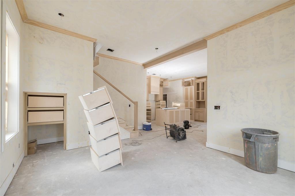 18261 Willowbrooke Court Property Photo 13