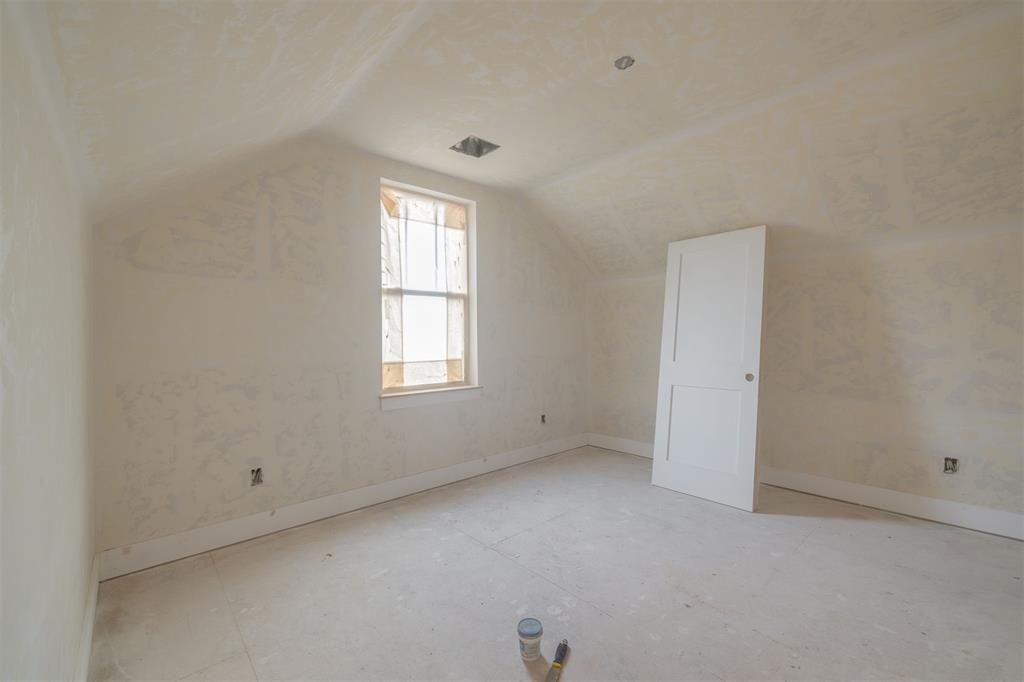 18261 Willowbrooke Court Property Photo 22
