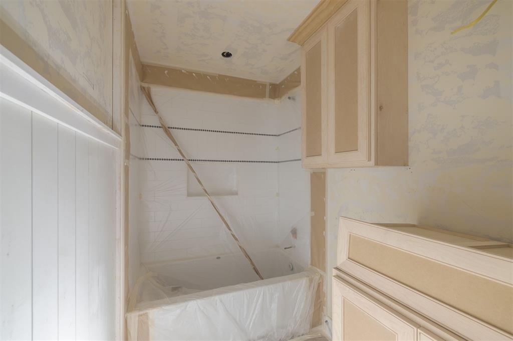 18261 Willowbrooke Court Property Photo 23