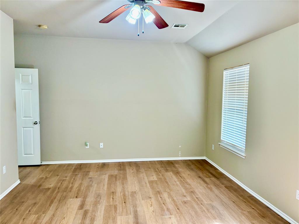 5112 Se 81st Street Property Photo 11