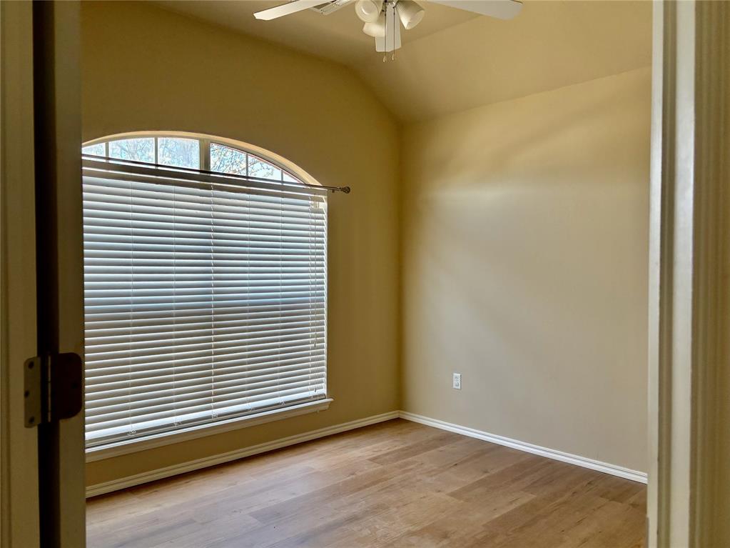 5112 Se 81st Street Property Photo 15