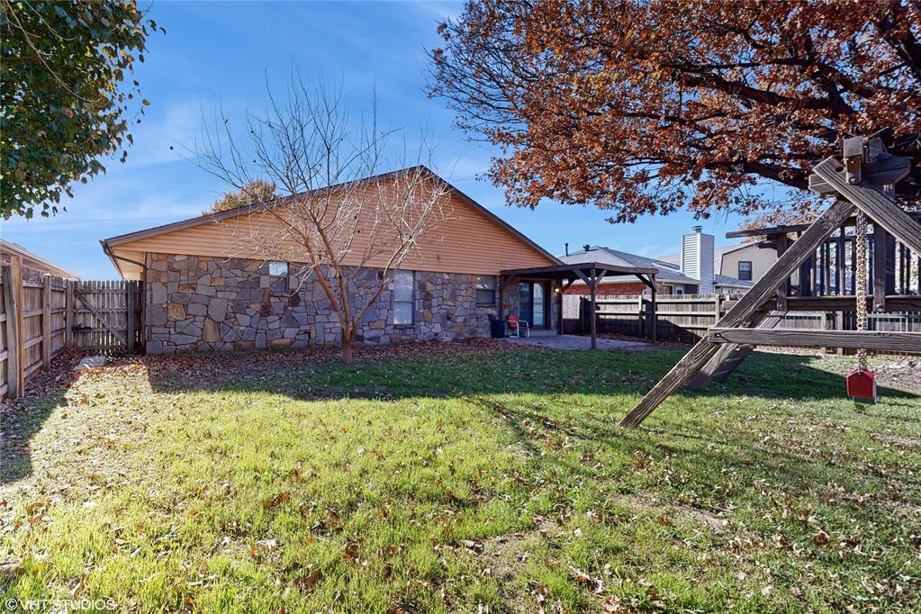 1313 Oswego Drive Property Photo 25