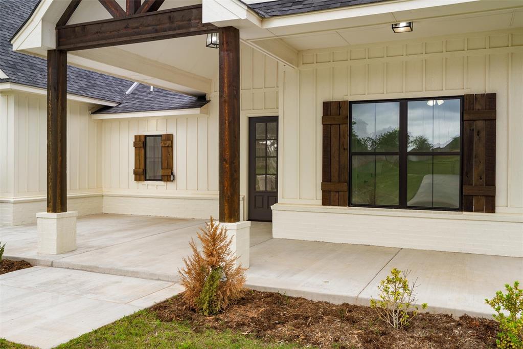 10140 Oakwood Drive Property Photo 8