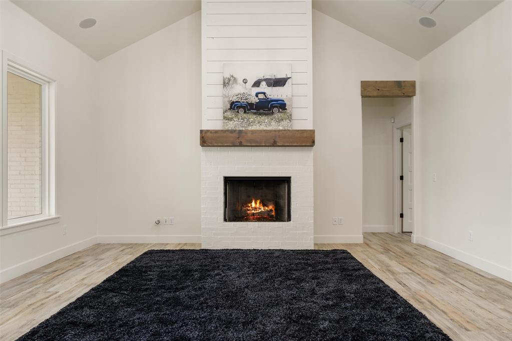 10140 Oakwood Drive Property Photo 10