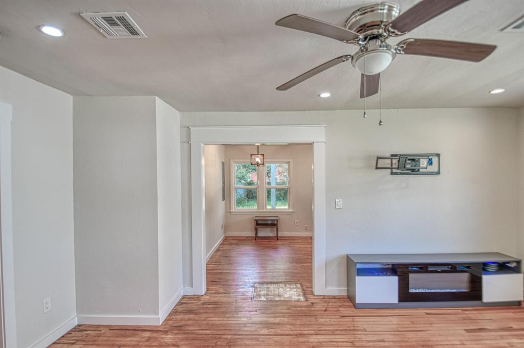 1120 W Comanche Street Property Photo 3