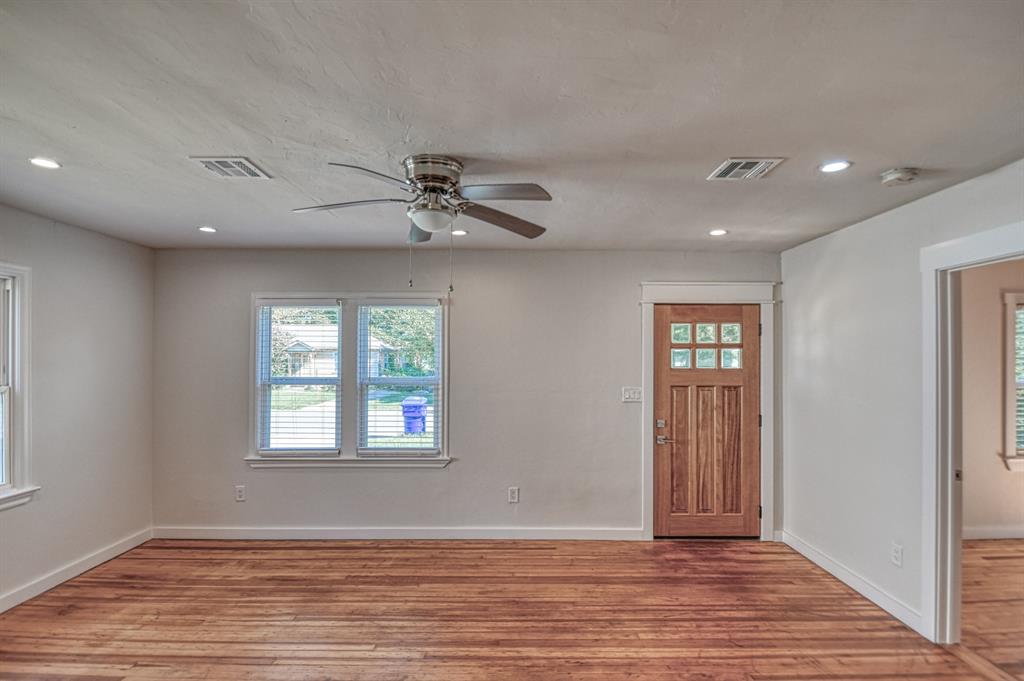 1120 W Comanche Street Property Photo 6