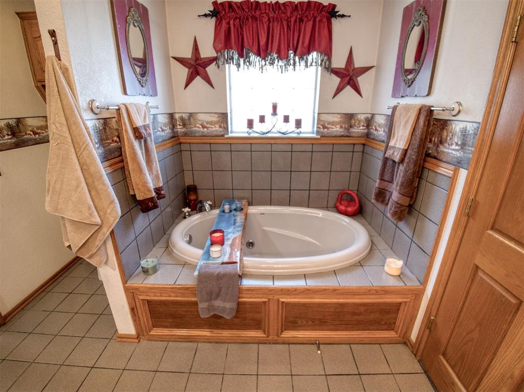 99126 N 3620 Road Property Photo 23