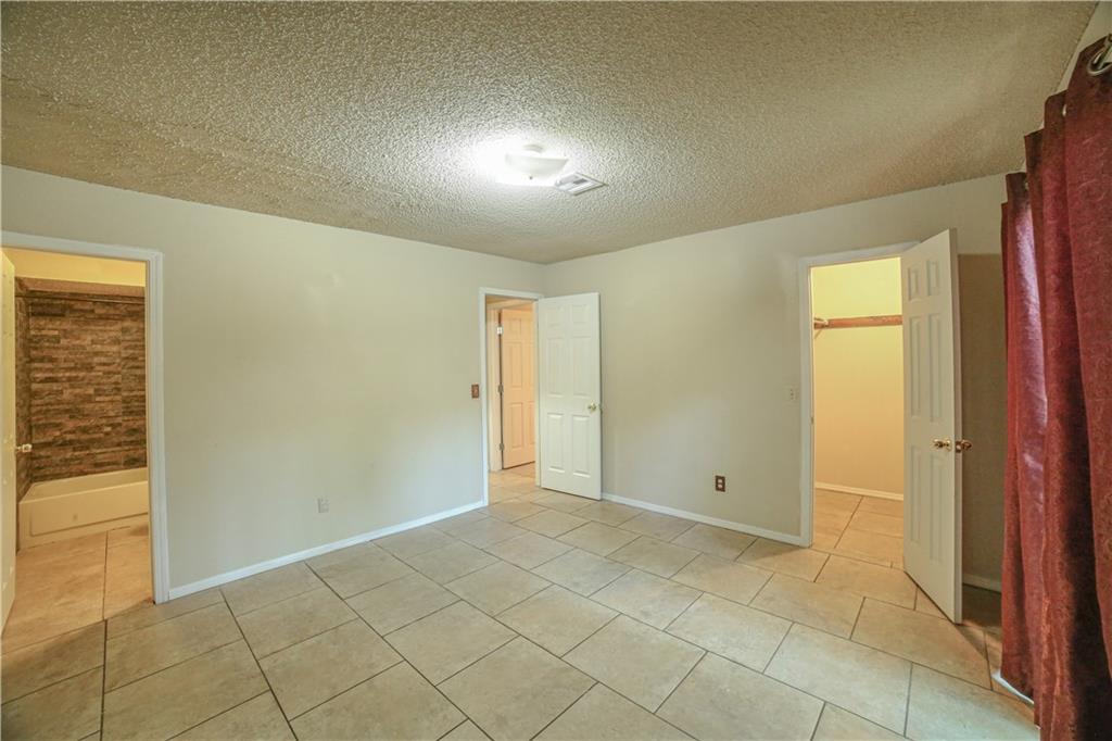 8805 N Saint George Way Property Photo 5