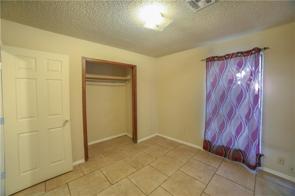 8805 N Saint George Way Property Photo 6