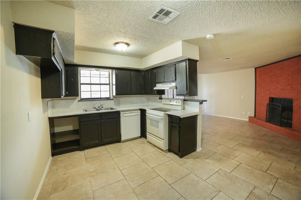 8805 N Saint George Way Property Photo 7