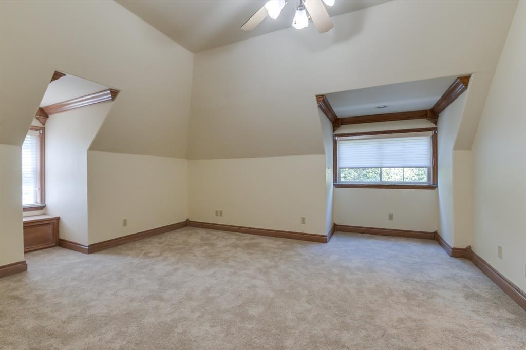 1400 E Macarthur Street Property Photo 23