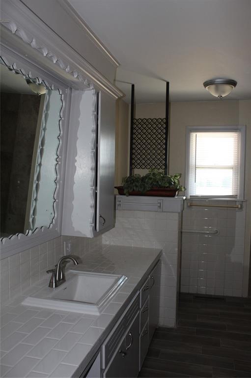 341559 E Highway 105 Highway Property Photo 8
