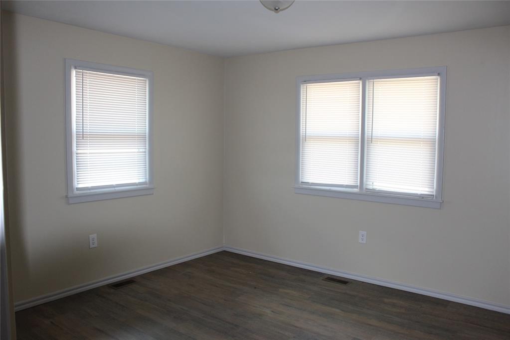 341559 E Highway 105 Highway Property Photo 11