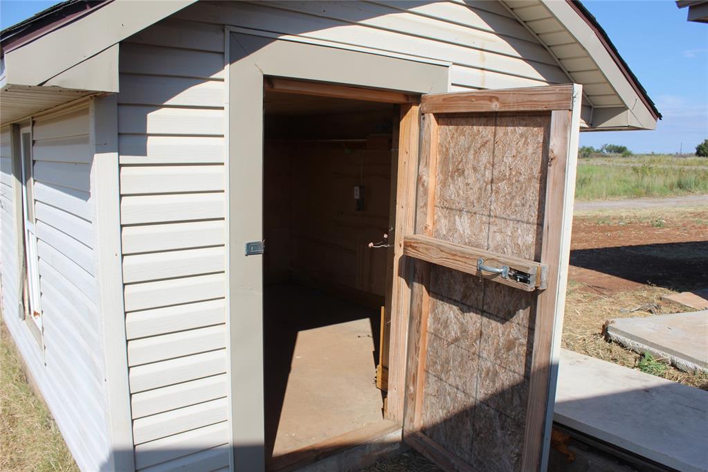 341559 E Highway 105 Highway Property Photo 17