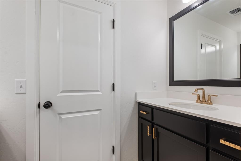 3032 Red Cedar Way Property Photo 23