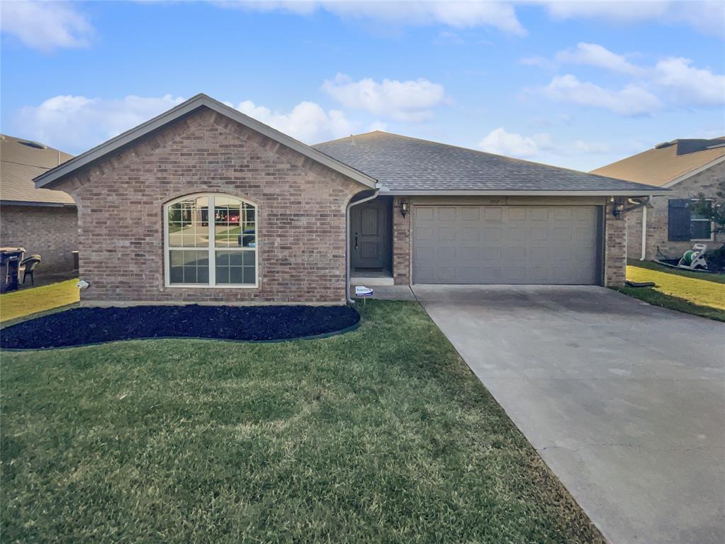 1017 Hickory Creek Drive Property Photo 8