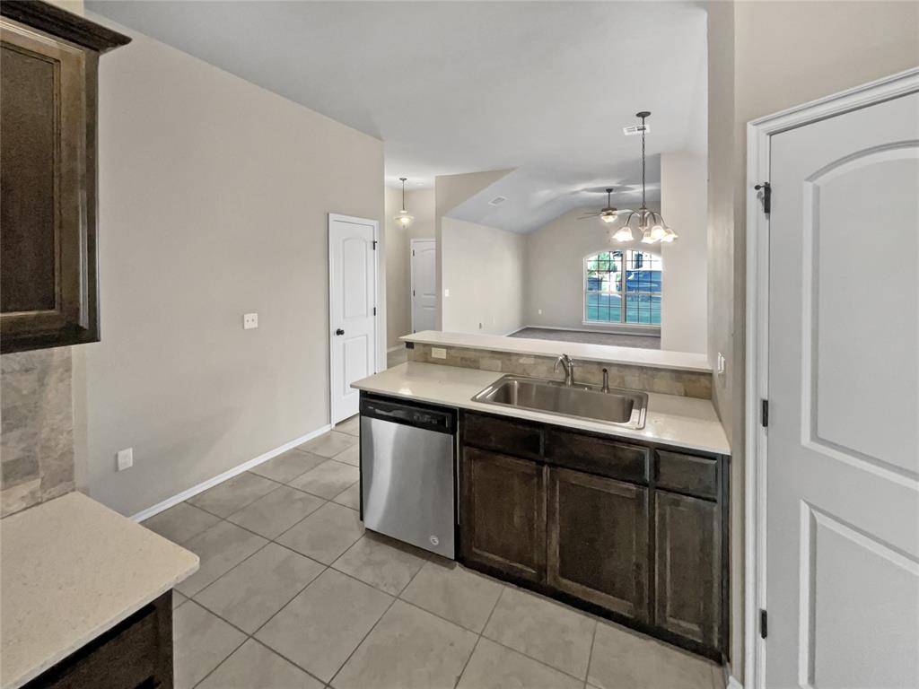 1017 Hickory Creek Drive Property Photo 14