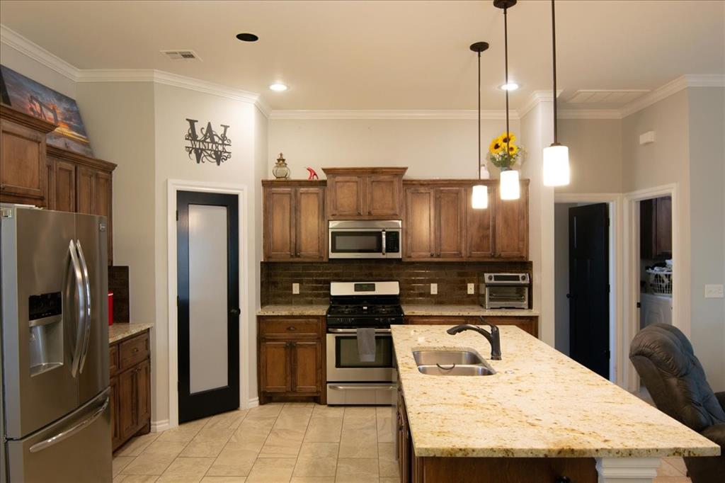 204 Casey Lane Property Photo 11