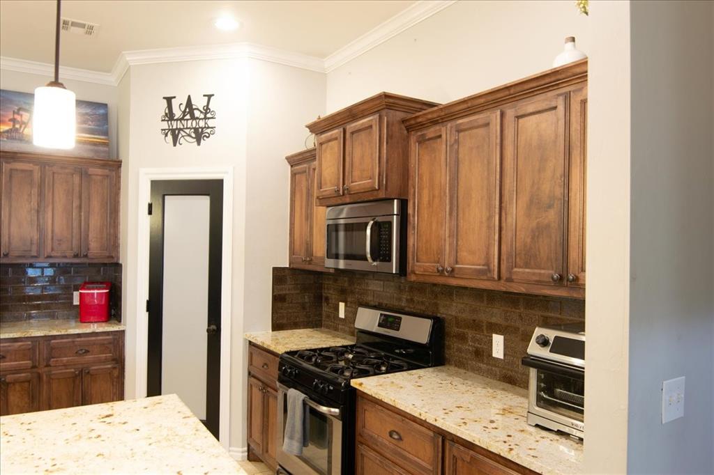 204 Casey Lane Property Photo 13