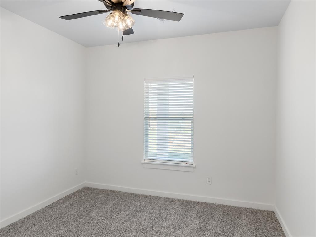 9217 Nw 85th Street Property Photo 24