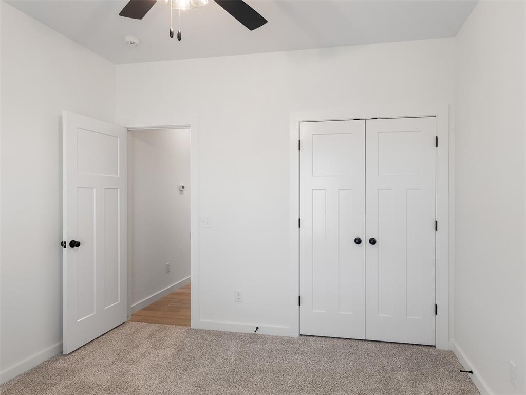 9217 Nw 85th Street Property Photo 25