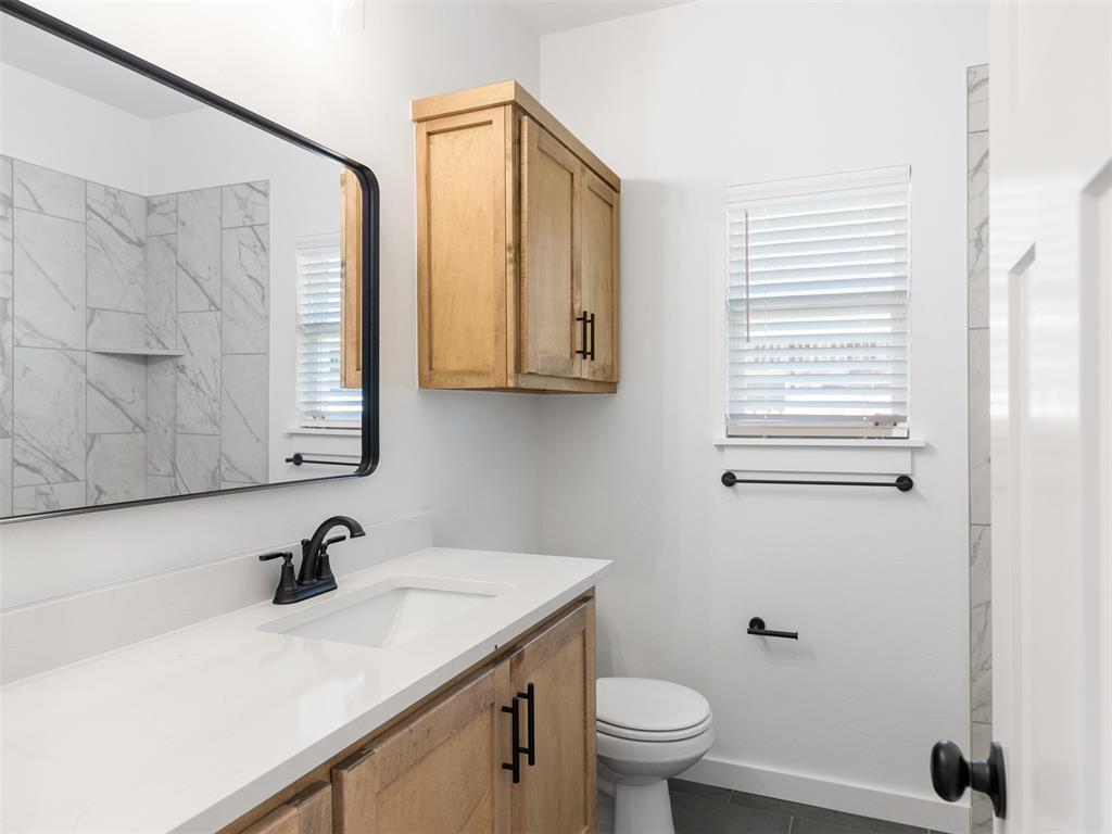 9217 Nw 85th Street Property Photo 27