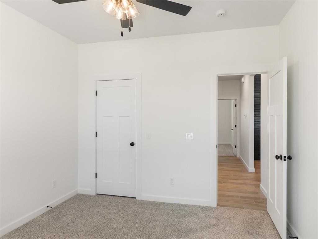 9217 Nw 85th Street Property Photo 30