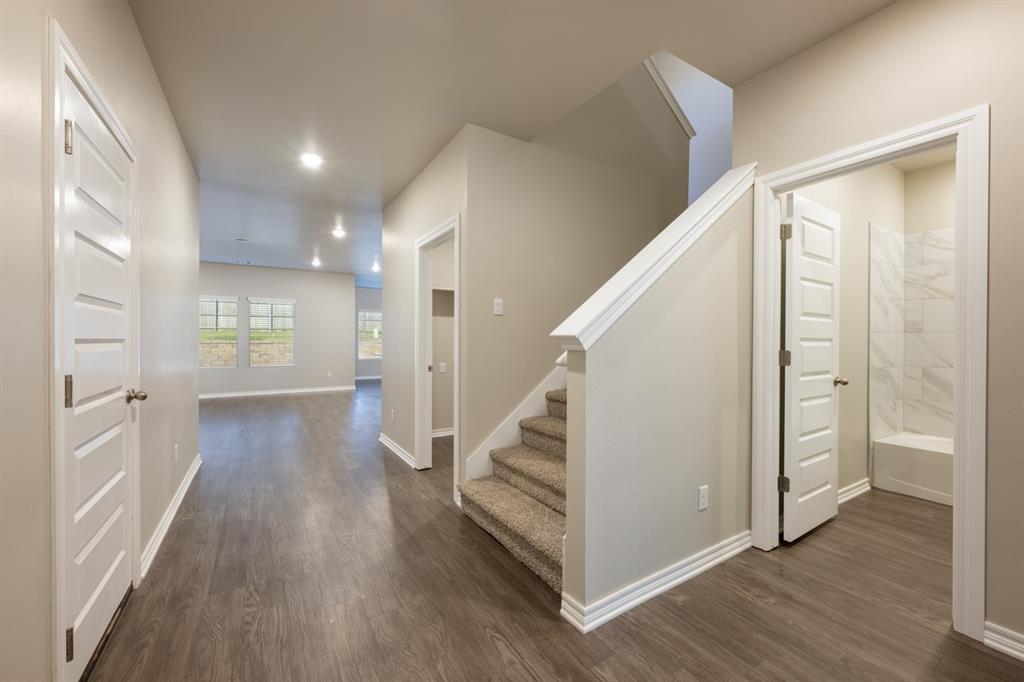 2773 Alice Way Property Photo 4